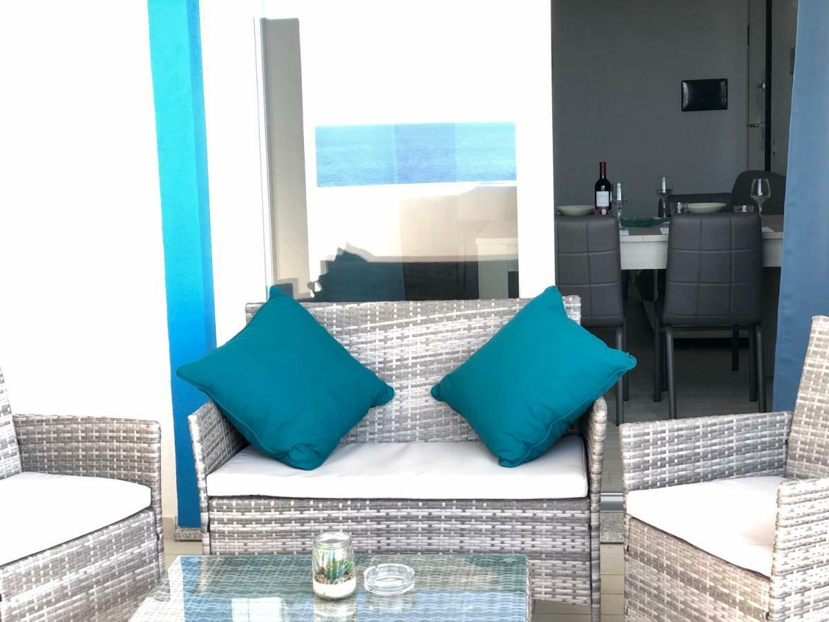 Apartment Tramonto Sea-Front Valledoria  Extérieur photo