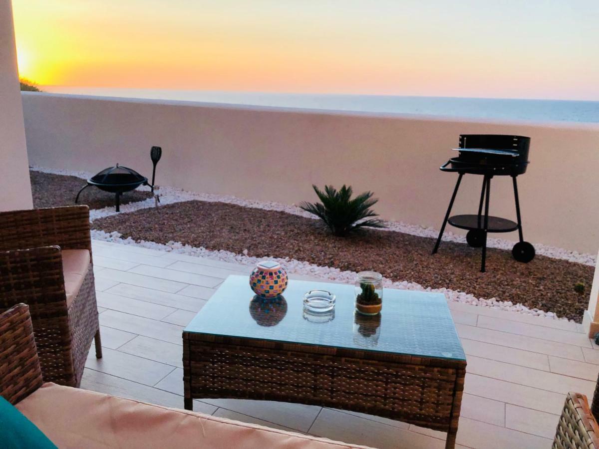 Apartment Tramonto Sea-Front Valledoria  Extérieur photo